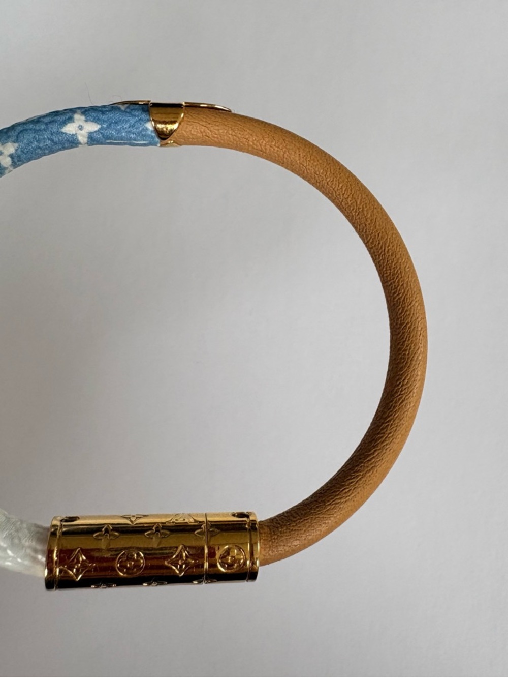 Louis Vuitton Monogram Daily Confidential Bracelet Blue & Tan with Gold Hardware - Picture 7 of 12